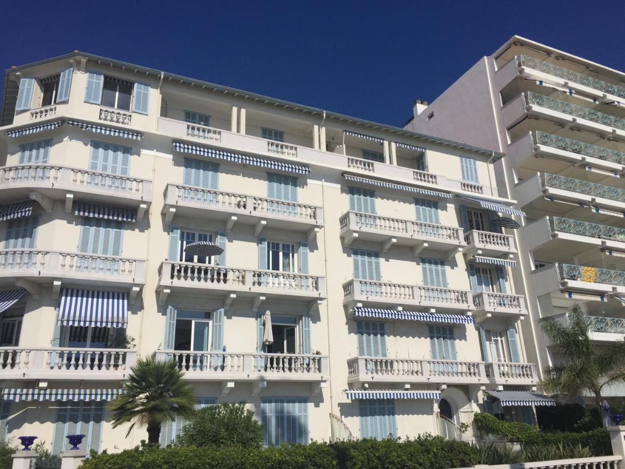 Gorgeous One-Bedroom Apartment With Terrace And Sea View -Stayinantibes- Bijou Plage 외부 사진